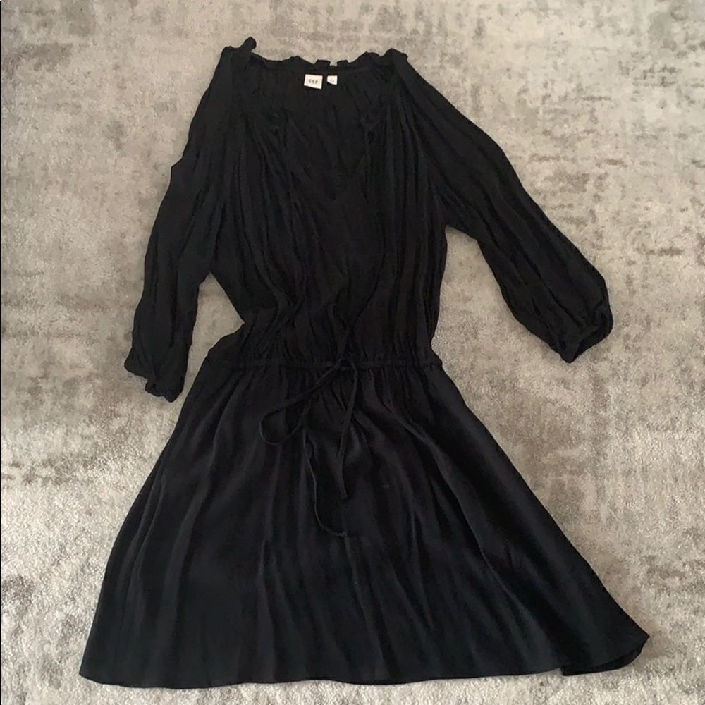 NWOT gap black cold shoulder dress